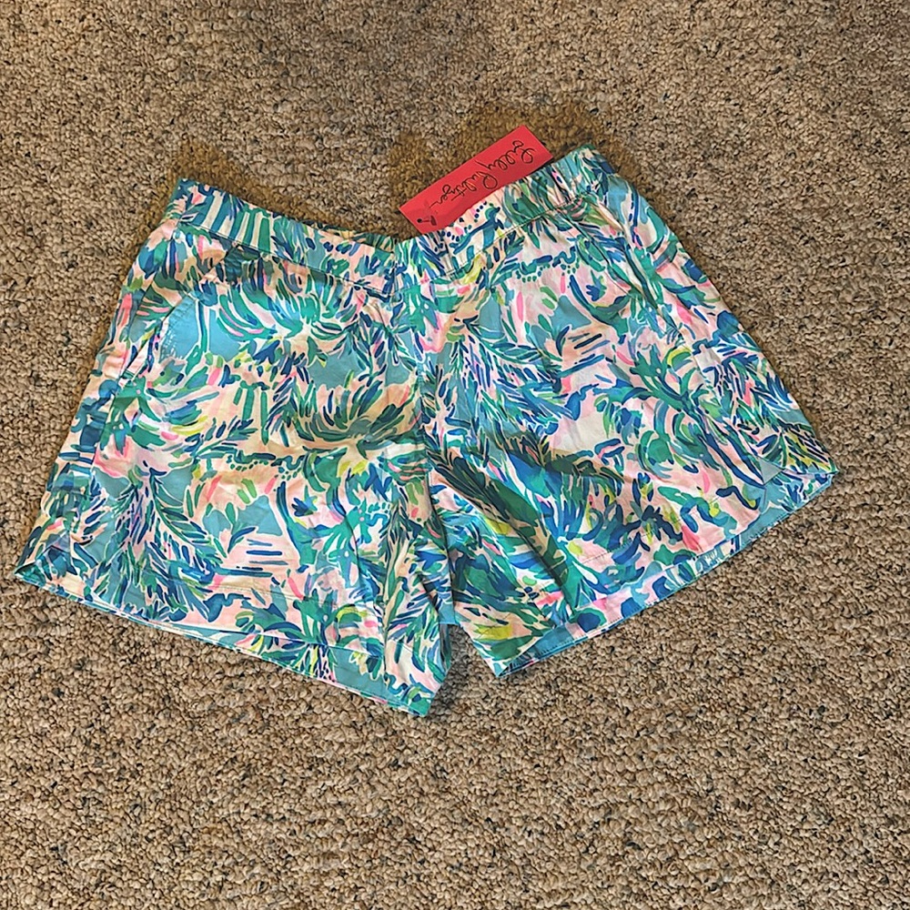 NWT ocean view short